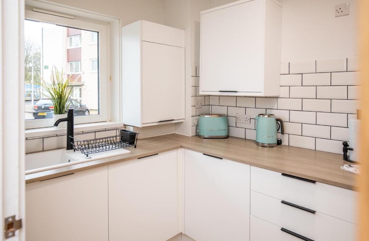 James' Place At The Taff Merthyr Tydfil Buitenkant foto